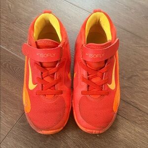 Kids Nike Isofly basketball shoes